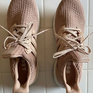 Adidas ultra boost tennis shoes (WORN ONCE)